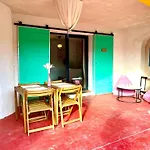Πανσιόν Domaine Colibri En Provence