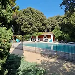 Domaine Colibri En Provence Πανσιόν 3*